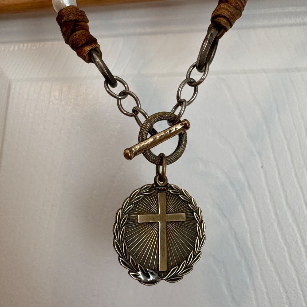 Melody Vintage Jewelry Cross Coin Necklace - Picture 3 of 5